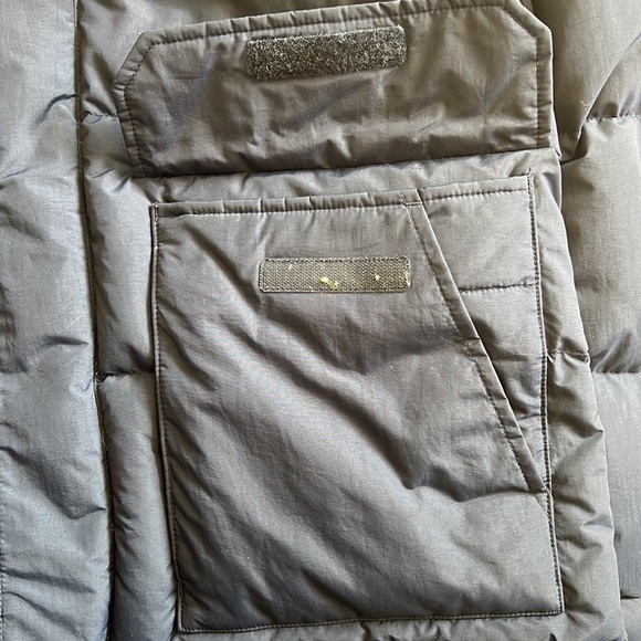 Japanese Uniqlo Down Coat - Picture 11 of 11